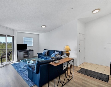 3607 E Bay Drive - Photo Thumbnail 9