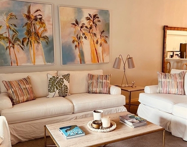 8941 Veranda Way - Photo Thumbnail 11