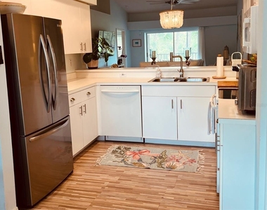 8941 Veranda Way - Photo Thumbnail 5
