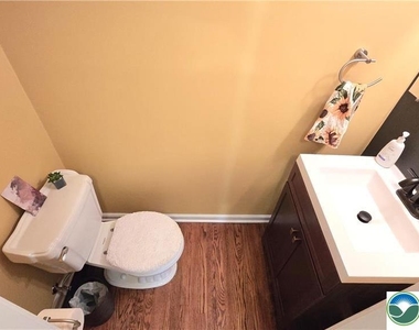 194 Springhouse Road - Photo Thumbnail 7