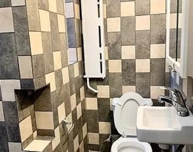 1372 York Avenue - Photo Thumbnail 2