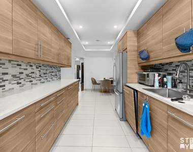 4607 Bedford Avenue - Photo Thumbnail 5