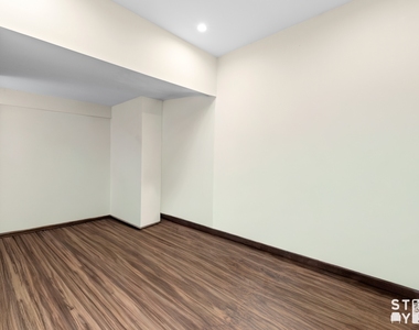 4607 Bedford Avenue - Photo Thumbnail 2