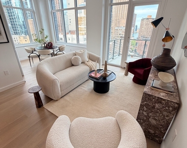 162 East 36th Street - Photo Thumbnail 7