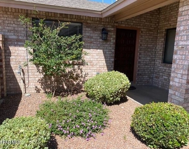7041 Orizaba Avenue - Photo Thumbnail 3