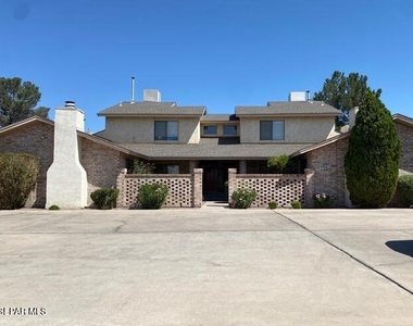 7041 Orizaba Avenue - Photo Thumbnail 2