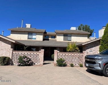 7041 Orizaba Avenue - Photo Thumbnail 1