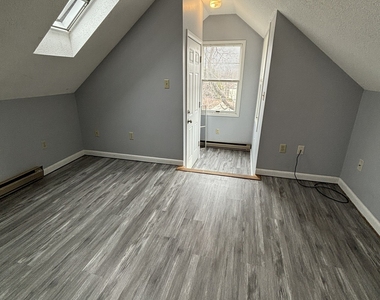 11 Roberts Street - Photo Thumbnail 4