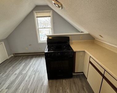 11 Roberts Street - Photo Thumbnail 9