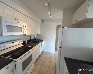 34 Prospect Street - Photo Thumbnail 6
