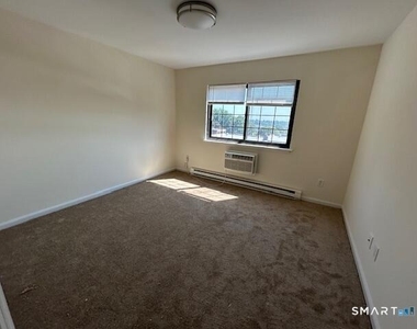 34 Prospect Street - Photo Thumbnail 7