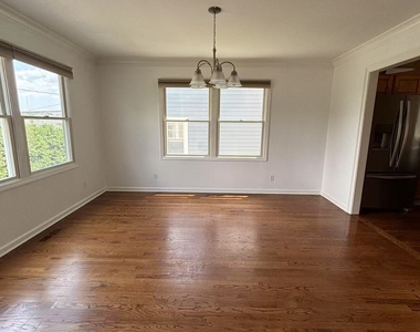 36 Nicholas Avenue - Photo Thumbnail 2