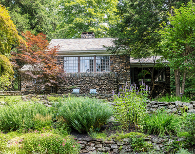 60 Leach Hollow Road - Photo Thumbnail 5