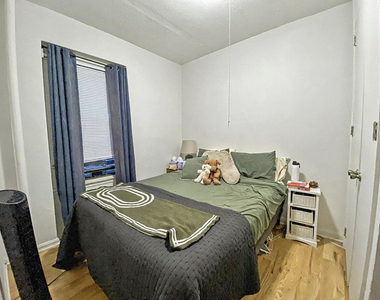 21-27 33rd Street - Photo Thumbnail 2