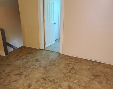 27 Lilac Street - Photo Thumbnail 15