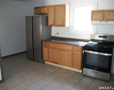 27 Lilac Street - Photo Thumbnail 1
