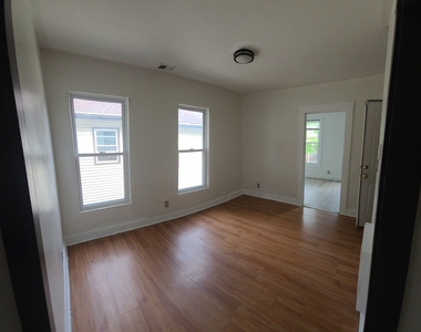 27 Lilac Street - Photo Thumbnail 13