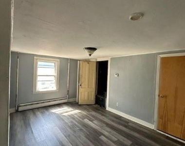 46 Maple Street - Photo Thumbnail 3