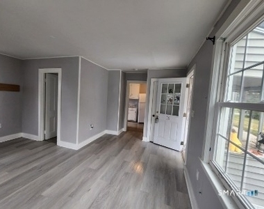 46 Maple Street - Photo Thumbnail 5