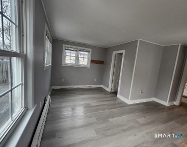 46 Maple Street - Photo Thumbnail 8