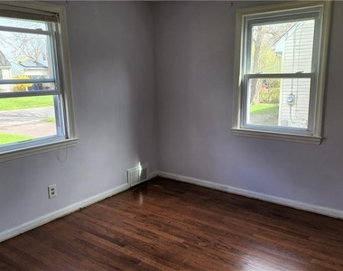 25 Madsen Road - Photo Thumbnail 5