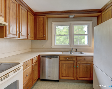 384 Woodland Road - Photo Thumbnail 20