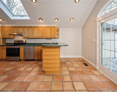 2428 Long Ridge Road - Photo Thumbnail 10
