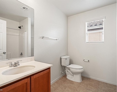 8640 Bella Sparkle Avenue - Photo Thumbnail 18
