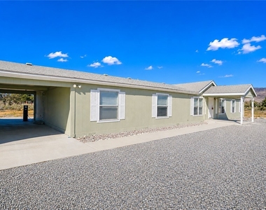 5220 Jerry Avenue - Photo Thumbnail 3