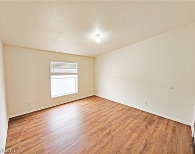 5220 Jerry Avenue - Photo Thumbnail 20
