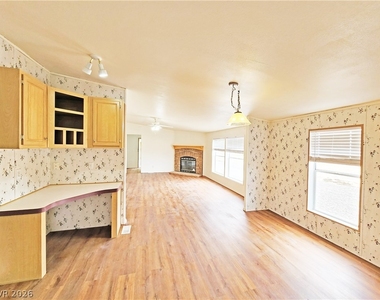 5220 Jerry Avenue - Photo Thumbnail 12