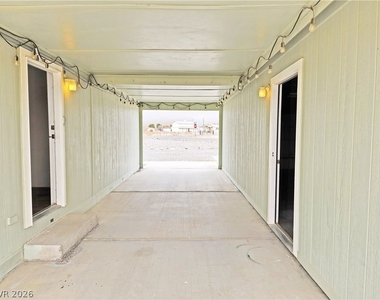 5220 Jerry Avenue - Photo Thumbnail 31