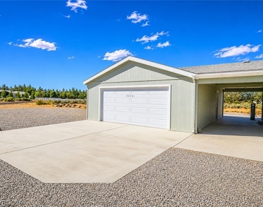 5220 Jerry Avenue - Photo Thumbnail 4