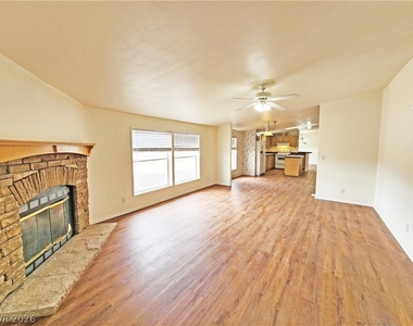 5220 Jerry Avenue - Photo Thumbnail 14