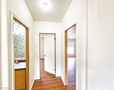 5220 Jerry Avenue - Photo Thumbnail 15