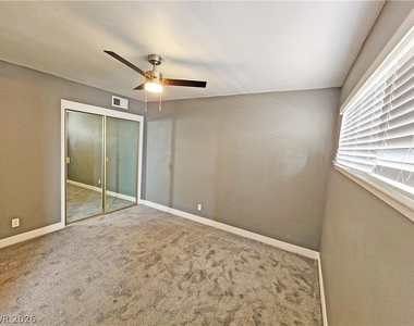 5409 Mountain View Drive - Photo Thumbnail 18