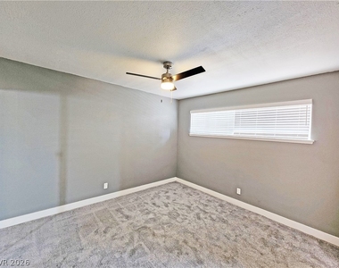 5409 Mountain View Drive - Photo Thumbnail 17