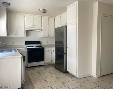 3904 Blackford Place - Photo Thumbnail 16