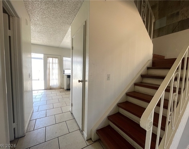 3904 Blackford Place - Photo Thumbnail 11