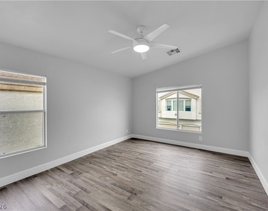 6404 Extreme Shear Avenue - Photo Thumbnail 10