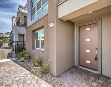 11504 Fleet Wing Avenue - Photo Thumbnail 2