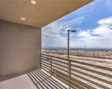 11504 Fleet Wing Avenue - Photo Thumbnail 33