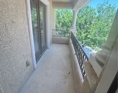 3117 Greenfriar Avenue - Photo Thumbnail 23