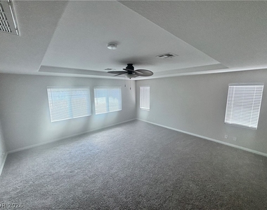 3117 Greenfriar Avenue - Photo Thumbnail 13