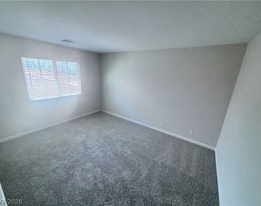 3117 Greenfriar Avenue - Photo Thumbnail 20