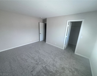 3117 Greenfriar Avenue - Photo Thumbnail 21