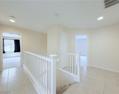 7492 Mulgrave Court - Photo Thumbnail 11