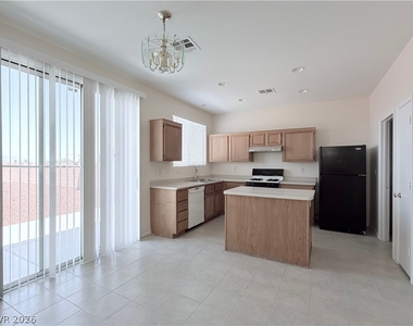 7492 Mulgrave Court - Photo Thumbnail 8