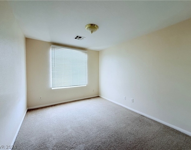 7492 Mulgrave Court - Photo Thumbnail 19