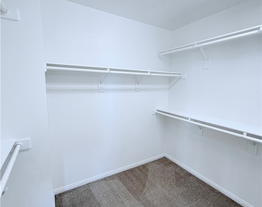 7492 Mulgrave Court - Photo Thumbnail 16